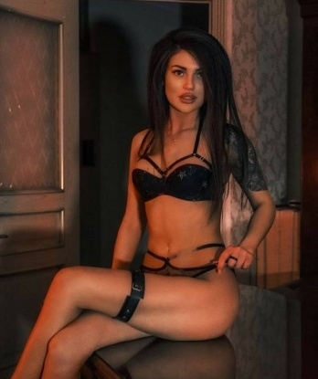 Анкета проститутки Алина - Фото 1, Уллуая, 25 лет, №1667